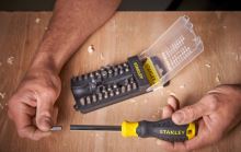 Stanley Set bitova s organizatorom + odvijač, 34 kom STHT0-70885